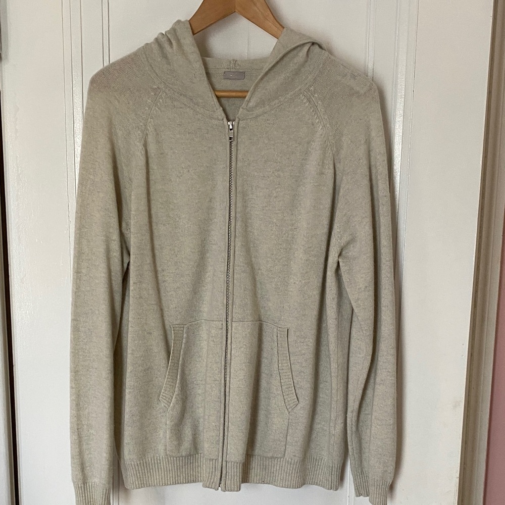 Makie Women's Beige Casmere Zip-Up Sweater